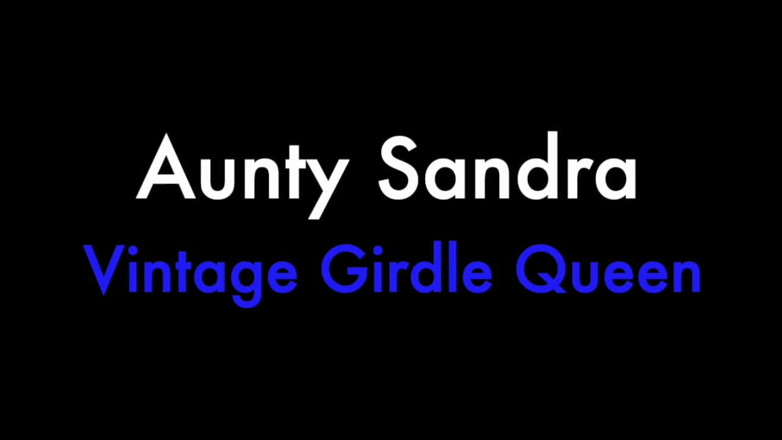 Aunty Sandra vintage girdle queen: Aunty Sandra Putting on Her Tan Rht's