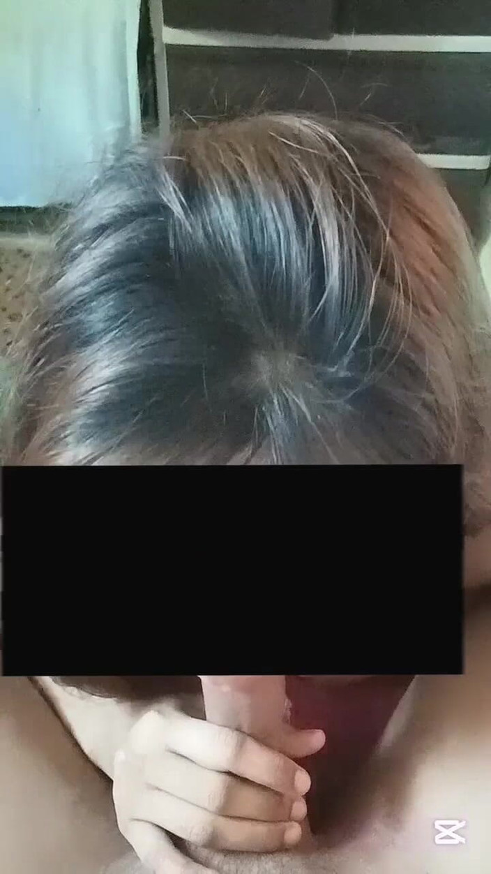 YammyPH: Filipina da mamada y corridas en primer plano