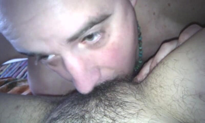 Hairy Homemade Amateur Orgasms: Leck meine haarige möse, wenn ich sage, fick mich, wenn...