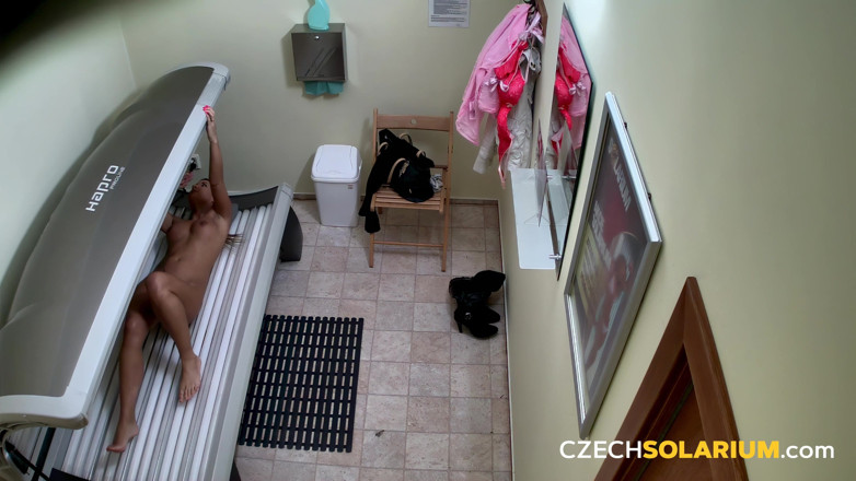 Czech Solarium: Solar ceh 68: Pizdă rasă Întinsă larg, iubind atenția