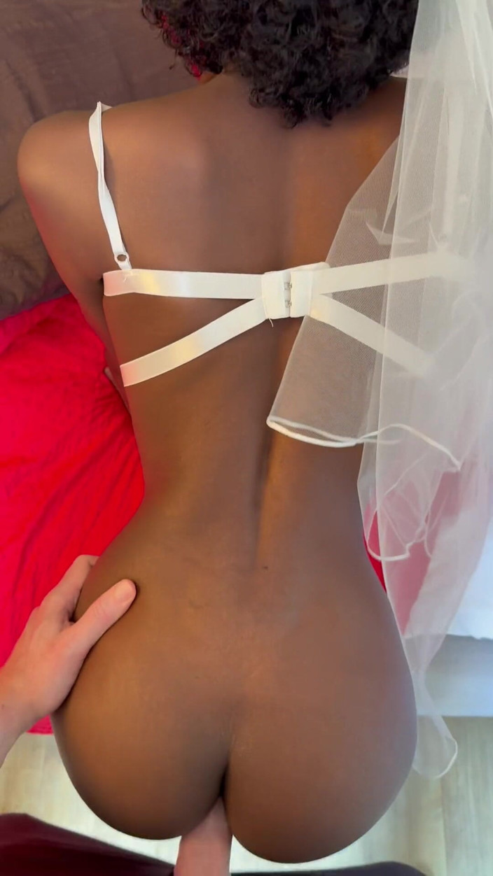 Missblackreey: Minyon zenci evli kadınla ilk gece