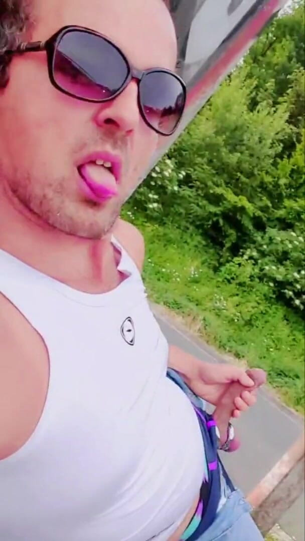 Slutboyben: Slutboyben Cam4 Highway Exhibitionist