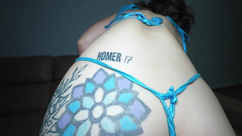 Lulita Star: ルームメイトのジョルディが私をベアバックで抱く