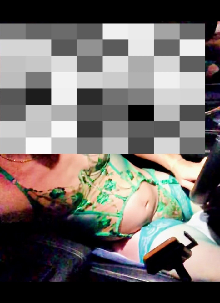 Benito414: Di dalam mobil