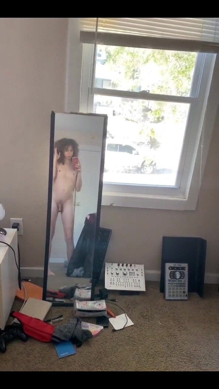 Tia Tizzianni Productions: Consejos de igual tetas, sí