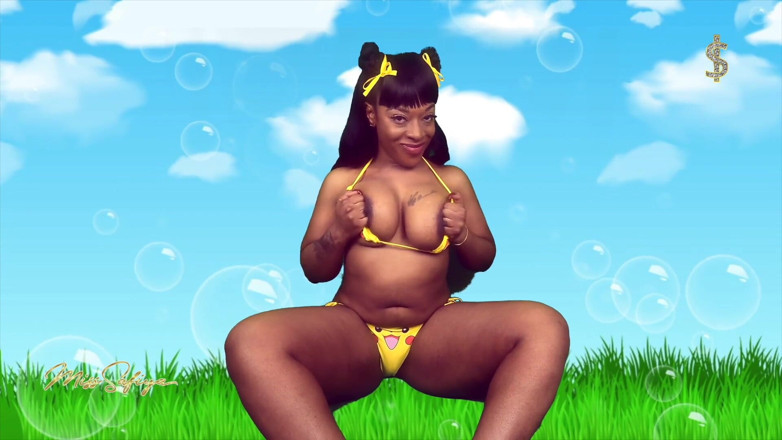 Miss-Safiya: 超セクシーなくしゃみ