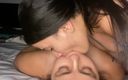 Zoe &amp; Melissa: Lesben lutschen mich tief meine riesige zunge
