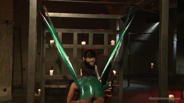 Kink University: Bungkus plastik suspension