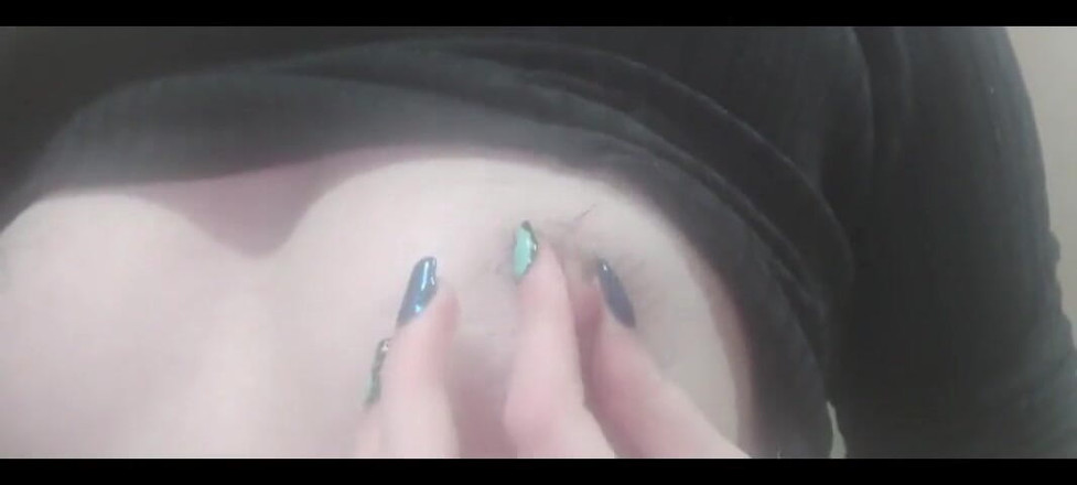 RavenHearth666VIP: Играю с моими волосатыми сосками