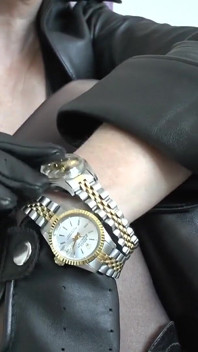 Tres relojes de lujo, amante de cuero, puedes masturbarte ahora, joi, Lady Victoria Valente