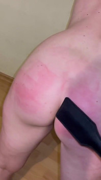 Gefängnis teil 6 - strip, löcher suchen, blowjob, ficken und paddel-spanking