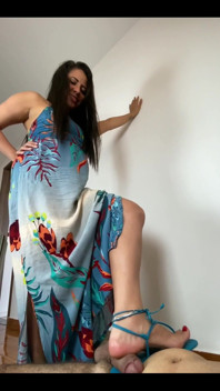 Cock Crush 7 - Deusa Kiffa em sandálias Sexy Blue Schutz 7