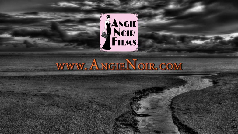 Angie Noir: Enorme cinta-caralho para madrasta w angie noir &amp;safada Alysha