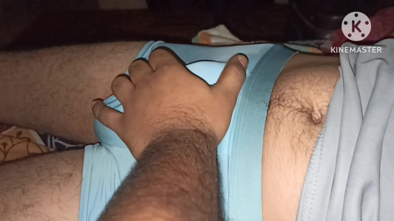 Desi__Panda: पहली बार मैंने अपने सौतेले भाई के अंडरवियर को खोलकर देखा कि उसकी बड़ी गांड आधी रात में चोदना चाहती थी