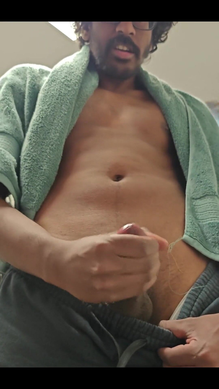 NANDgasm: この録音をしながら、私は高価なパソコンのキーボードの上で射精してしまいました。