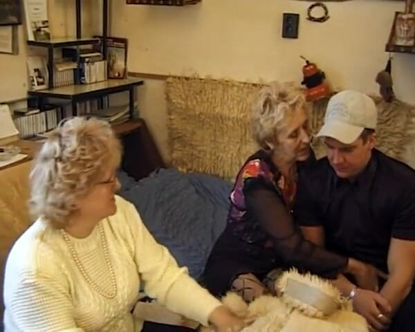 BB Video - Old School: Pesta seks amatir dan seks anal sama nenek jerman di...