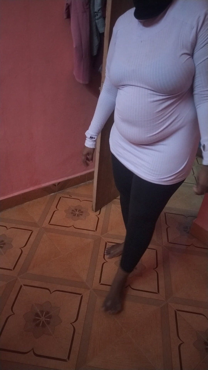 Tamil lesbian: Tamilă care vorbește murdar, schimbarea rochiei fierbinți