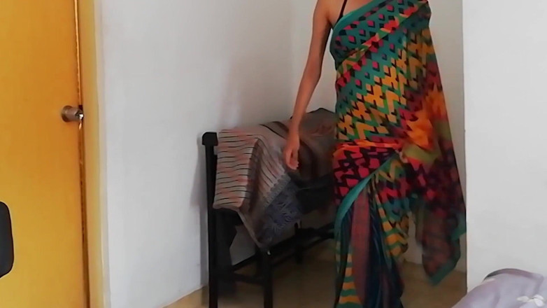 Icekatebitch: Profesoara indiană de engleză a fost futută de elevul ei