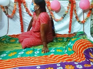 Priyanka314: Тамільська тітонька на день народження насолоджується сексом