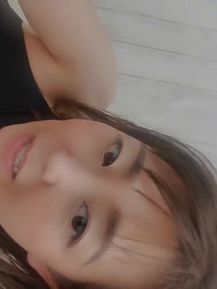 Mayumi Kanzaki: Varie pose sexy di donne mature