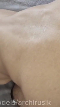 我没有去上课，我上了鸡巴，操了我的球，直到我喷出精液。