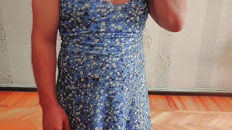 Kitty_Cross: 令人惊叹的在温暖的金色阳光下刷头发