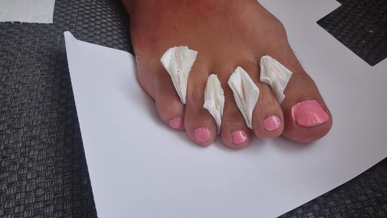 SavageHeater59: Ich mache meine Nägel, meine Füße und Hände in Pink