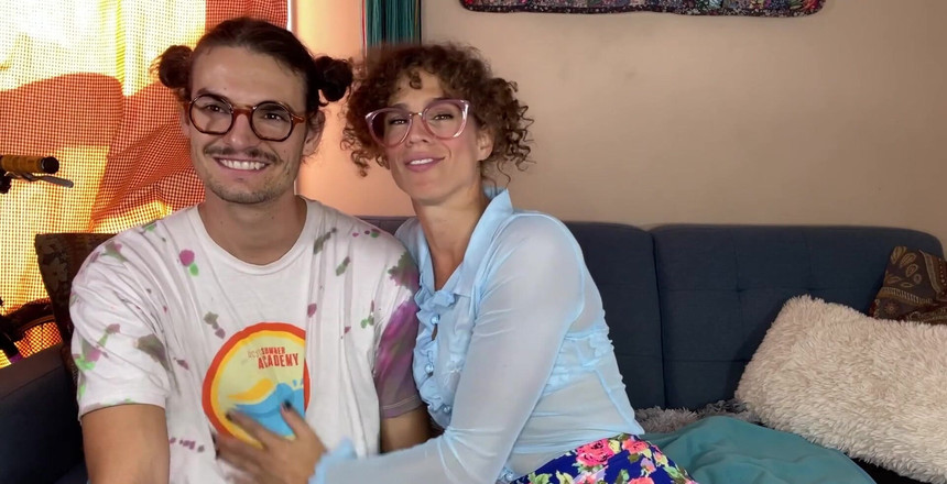 VibeWithMommy: Episode 1! Ms. Crizzle on Learning to Sex! I Walk You...