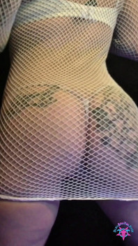 Mira el video porno completo en mi canal