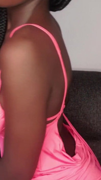 Sexy Kenyan Babe Twerking in a Pink Dress Just for You!