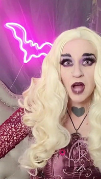 Hocus Pocus Rampage on Comic Con Virgins