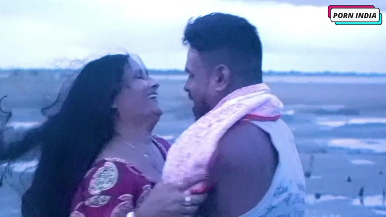 Porn India Studio: Sexo hardcore com a madrasta da namorada