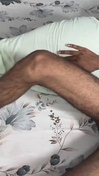 Marido esposa - preliminares românticos pressionando e sexo em todas as posições