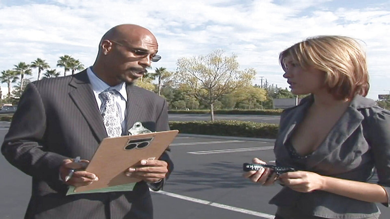 Deep Fuckers: Vợ đĩ da trắng cưỡi trên con cu to đen của ông chủ