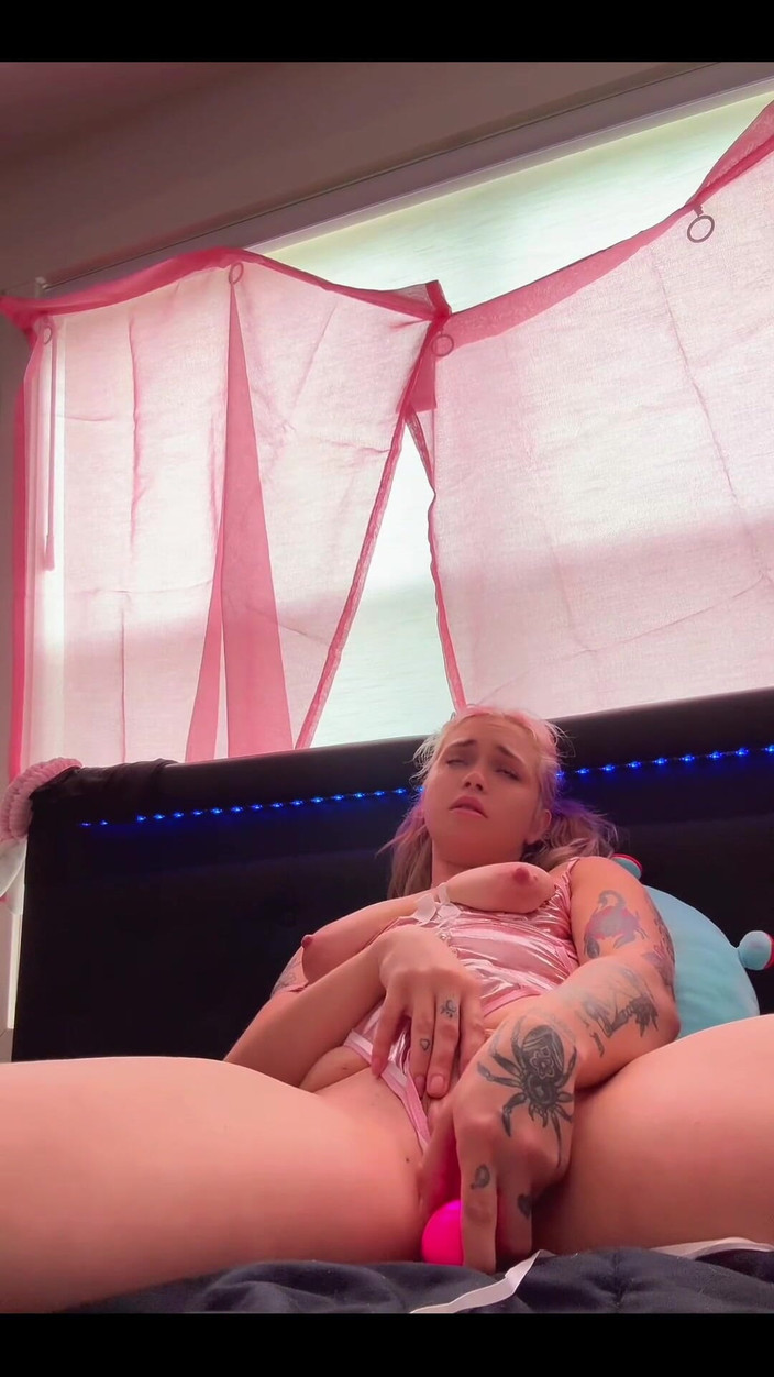 MimiBrooke: Watch Me Cum