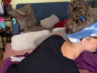 VibeWithMommy: 我的数学老师真的是个怪胎！我为了额外的功劳给了她的！我们终于为我们准备了一个朋友视频！这更多