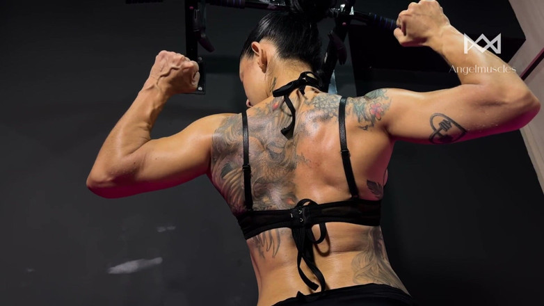 Angelmuscles: ดูกล้ามเนื้อของฉันโตขึ้น กล้ามเนื้อกล้ามเนื้อ ออกกําลังกายและดึงข้อเป็นหลัก