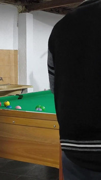 Гратися з друзями, роздягаючись