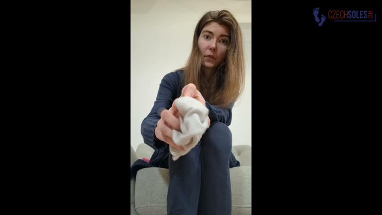 Czech Soles - foot fetish content: Penguasaan stoking dan kaki yang patut anda lakukan!