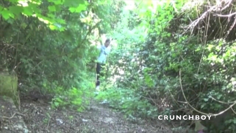 Crunch Boy: エリスはクルージングの森で若いストレートアラブに犯さ