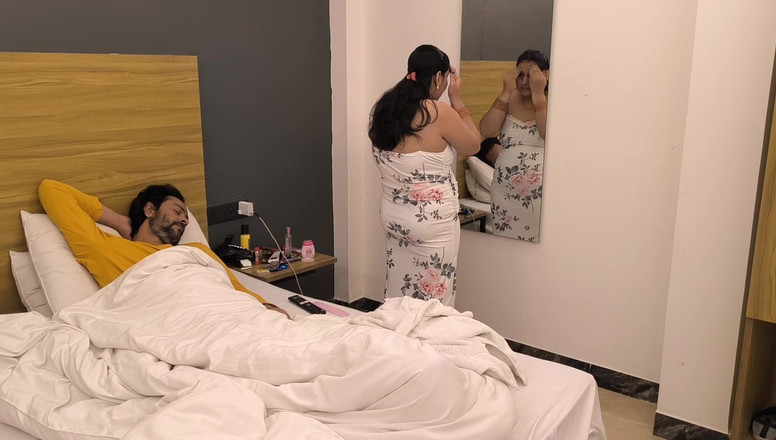 pujaprem: Hintli kız puja bebek sabah duşu alıyor
