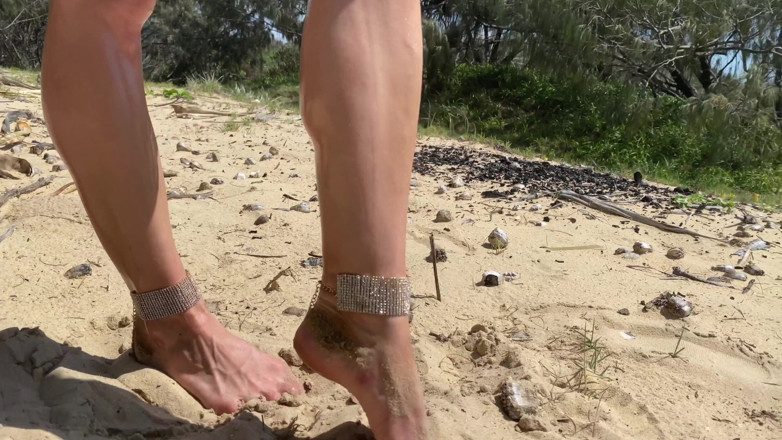 Secret Crush: SecretCrush4K - Naoliwiona modelka sika tryska i anal kremówki na plaży!