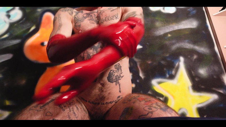 Xxx skips: Brilhando minhas luvas de látex