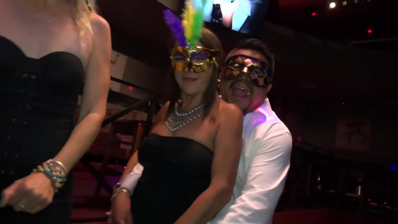 Dirty Dating Live: În fiecare zi, oamenii se fut ca țâțele mari
