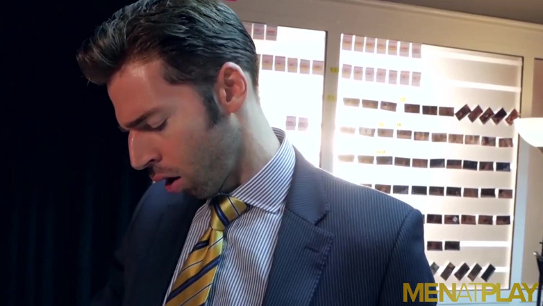 Menat Play: Menatplay latino hunk Gabriel Lunna uwodzi geja Dario Beck