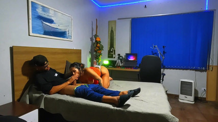 NatzinhaMorena: 晚餐休息：她想在甜点前坐在我的鸡巴上