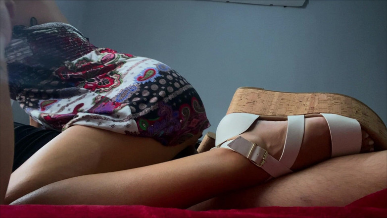 Tara rico: No Me Resistí a Mi Sexy Esposa En Mini Vestido...