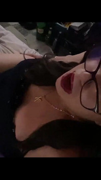 Cd Krissy Sweets rode lingerie en sexy hakken