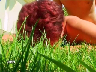 Mature Babes: Eu fodo madura no jardim