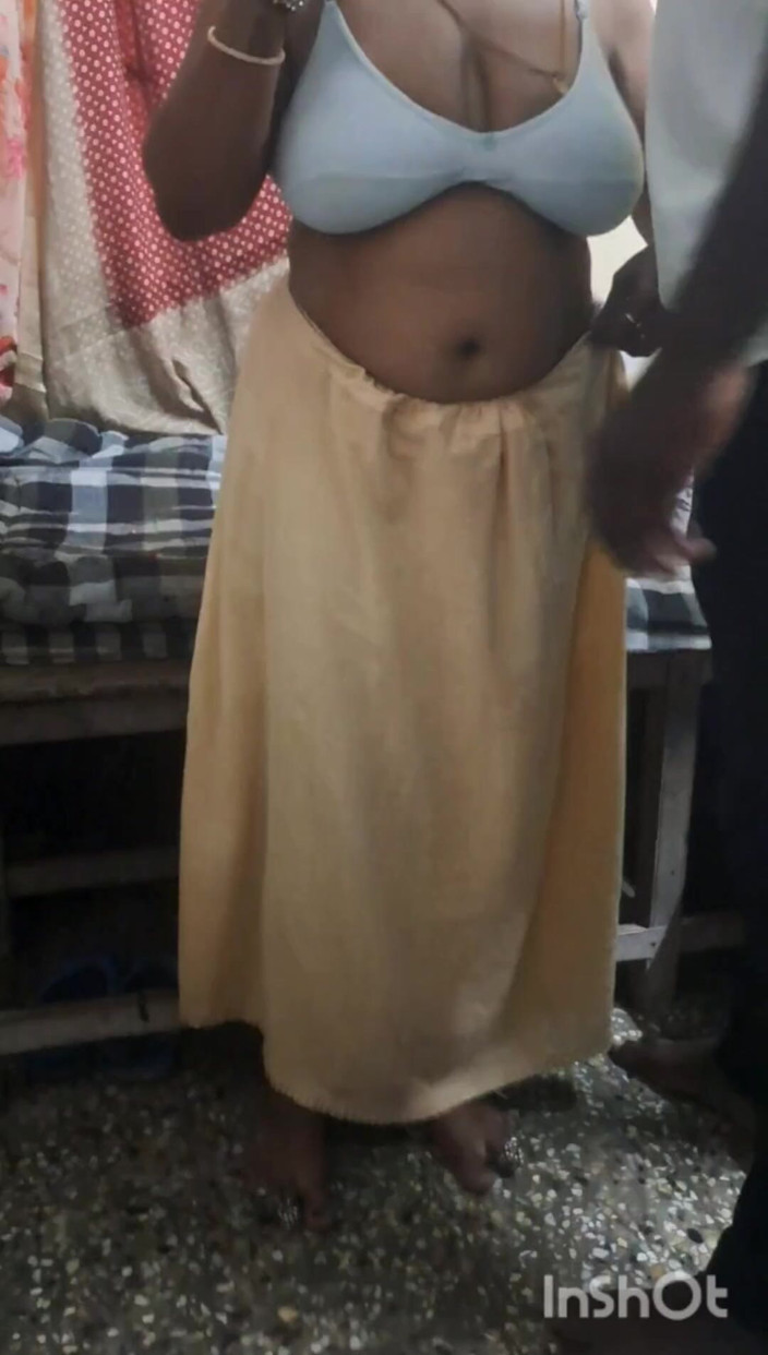 Benita sweety: तमिल अम्मा और लड़का हॉट वीडियो